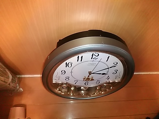 CITIZEN　シチズン　電波時計　オーロラサウンド　パルミューズ　掛時計 CITIZEN シチズン 電波時計 パルミューズプレベール 4MN419-0 オーロラ