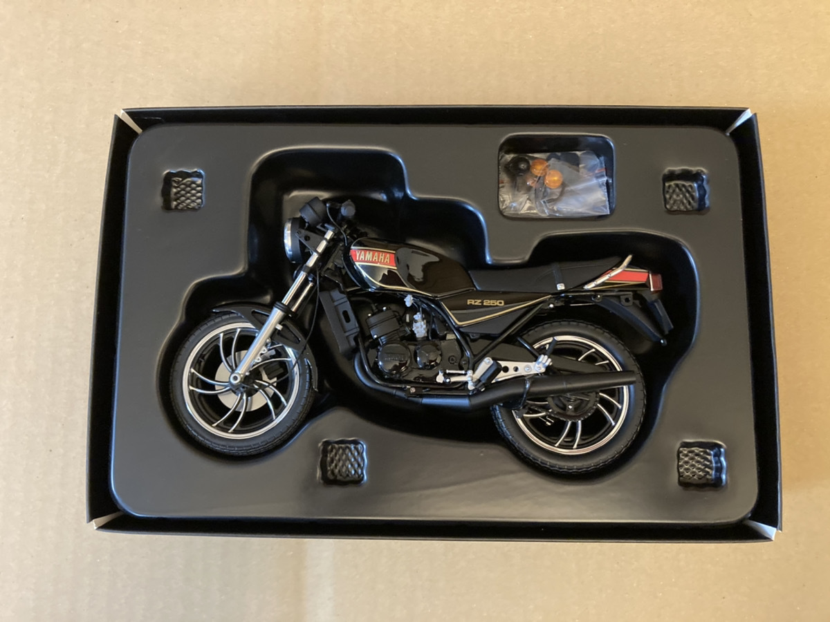 RZ250 ヤマハ WIT'S 絶版品 ニューヤマハブラック｜Yahoo 1⁄12 1⁄12