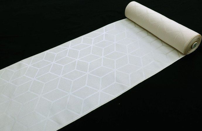 inagoya★目玉商品大量入荷!!!!★☆WHITE SILK☆◇高級紋意匠-美しい地模様-◇紋鹿の子【白生地◆着尺】正絹 反物 w0778sk