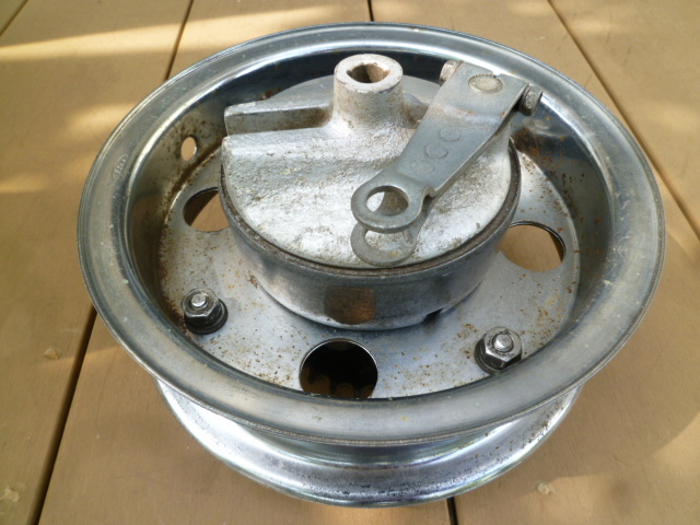 モンキー純正メッキホイール　ハブ、ブレーキ、スプロケット付き 