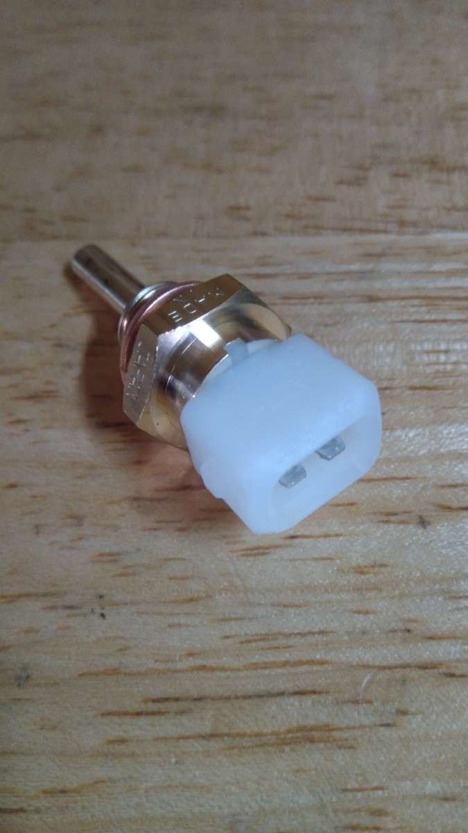 DR30(FJ20E.ET)スカイライン 純正ECU水温センサー 未使用新品 日産 スカイライン R32 R33 R34 V35 V36 の一部 22630-44B20 純正品番