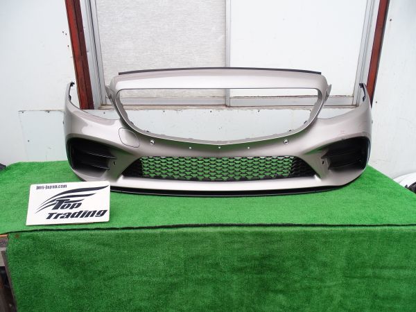 L1096vc ベンツ純正 AMG C43 W205/S205 後期 フロントバンパー ブラックスポイラー，グリル付き モハーベシルバー/859