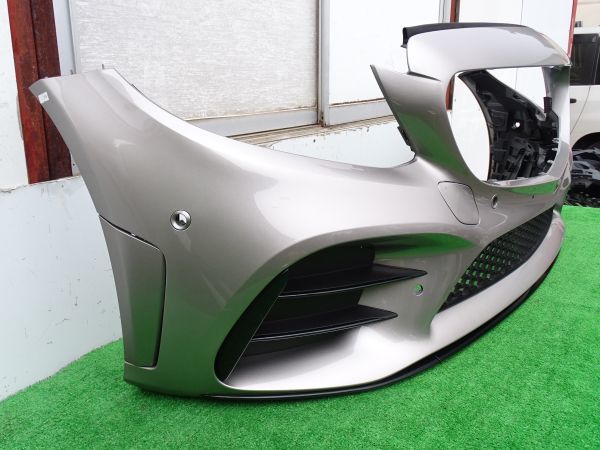 L1096vc ベンツ純正 AMG C43 W205/S205 後期 フロントバンパー ブラックスポイラー，グリル付き モハーベシルバー/859