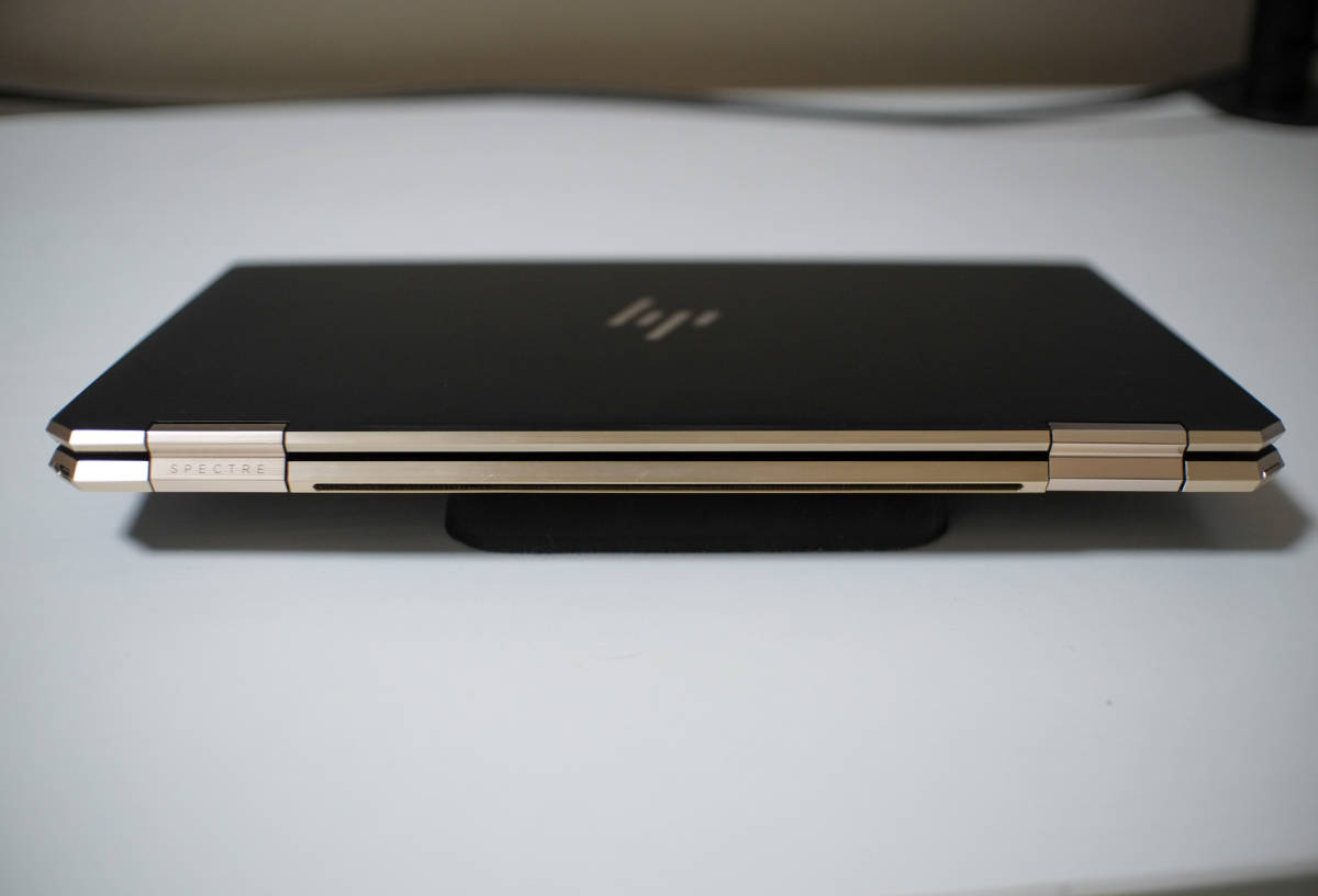 美品 HP Spectre x360 13-aw2142TU 11th Gen Core i7-1165G7 メモリ 