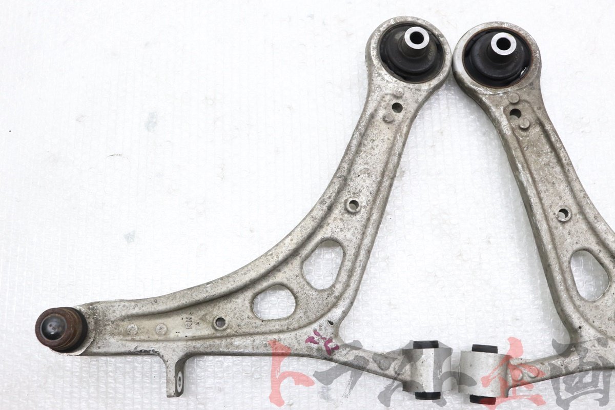 2100517421 フロントロアアーム 左右セット インプレッサ D型 WRX STI