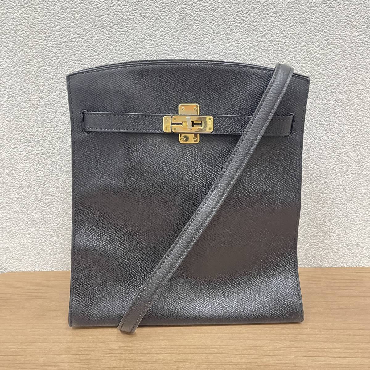 ○【CELLERINI/チェレリーニ】ショルダーバッグ レザー ブラック ○【CELLERINI/チェレリーニ】ショルダーバッグ レザー ブラック