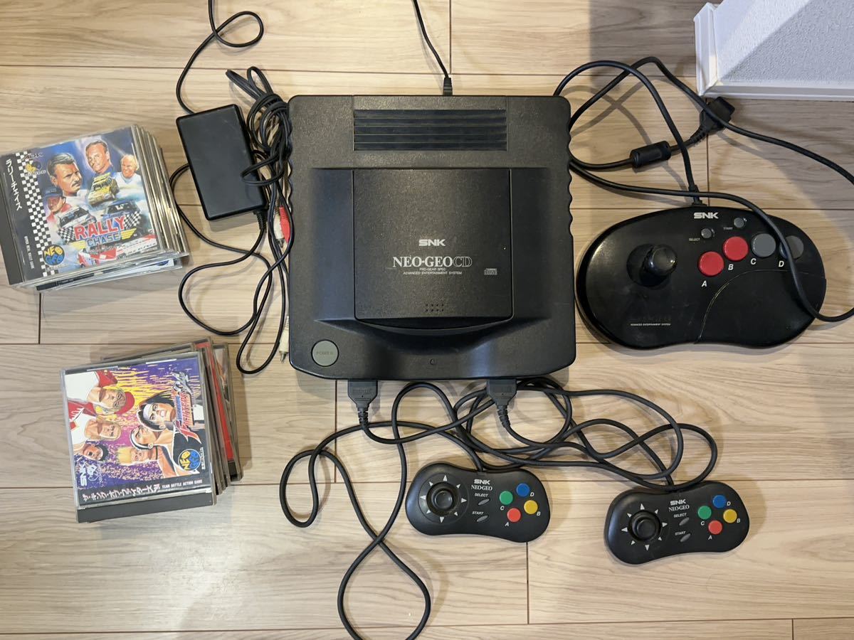 SNK NEO-GEO CD ネオジオCD CD-T01 本体・コントローラ付き 動作未確認 