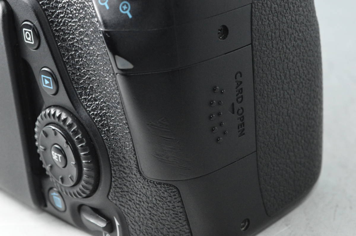 9639【美品】 Canon キヤノン EOS 80D ボディ Canon EOS 80D AF review