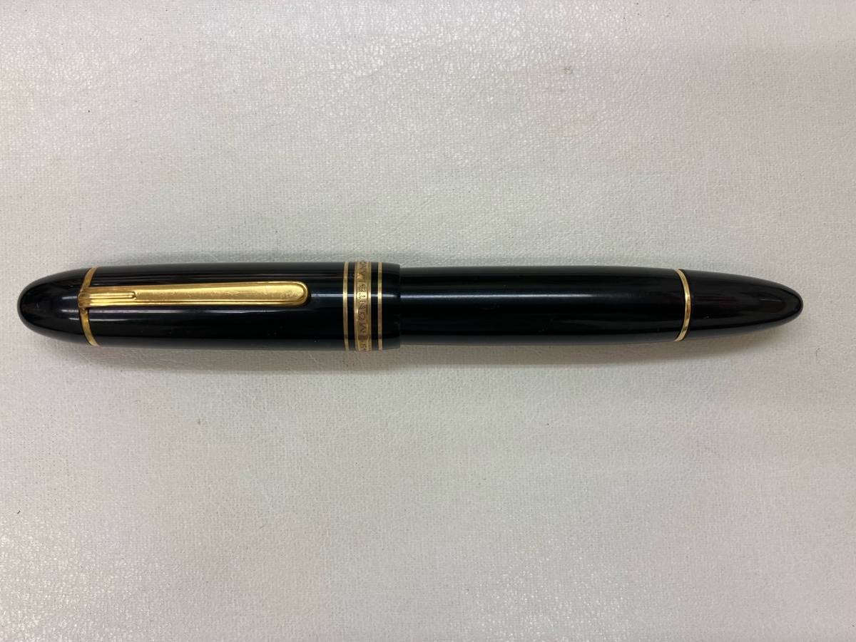 【高級万年筆】MONT BLANC(モンブラン)　マイスターシュテュック(MEISTERSTUCK) 4810 149 ペン先K14(14C-585) ブラック×ゴールド　