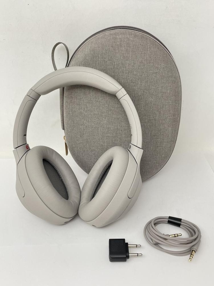 【人気モデル】SONY WH-1000XM4 プラチナシルバー ケース・付属品付 SONY WH-1000XM4 プラチナシルバー ワイヤレスヘッドホン ケース付