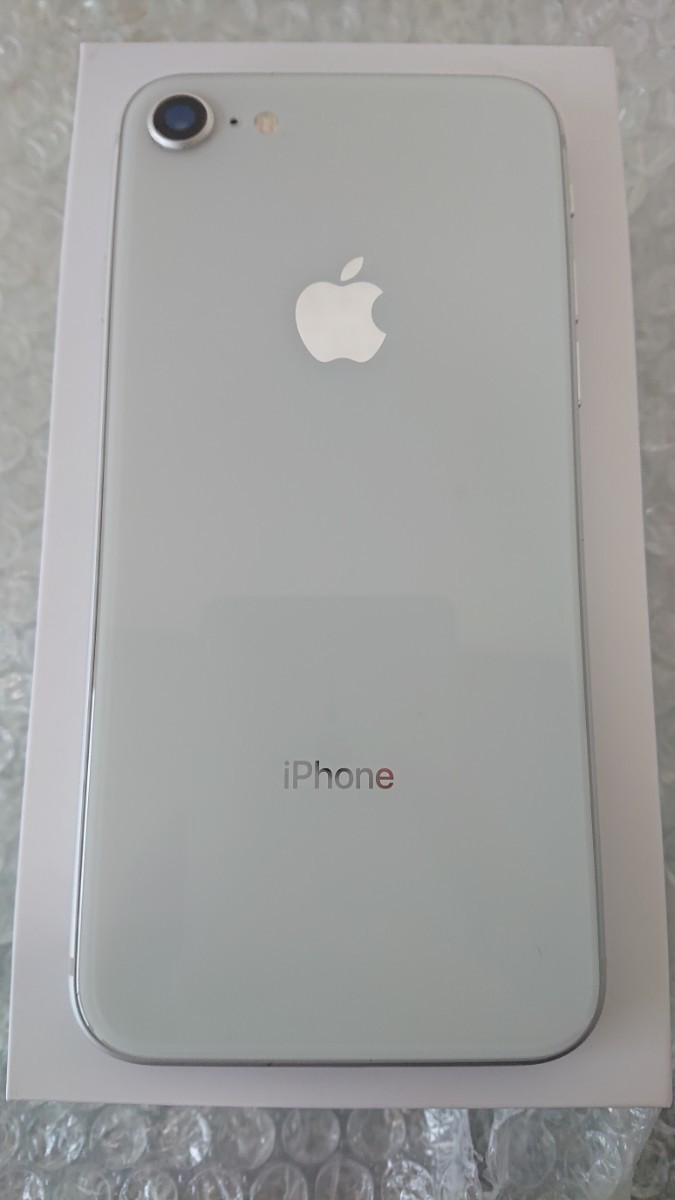 Apple iPhone 8 64GB Silver - Unlocked Good Condition
