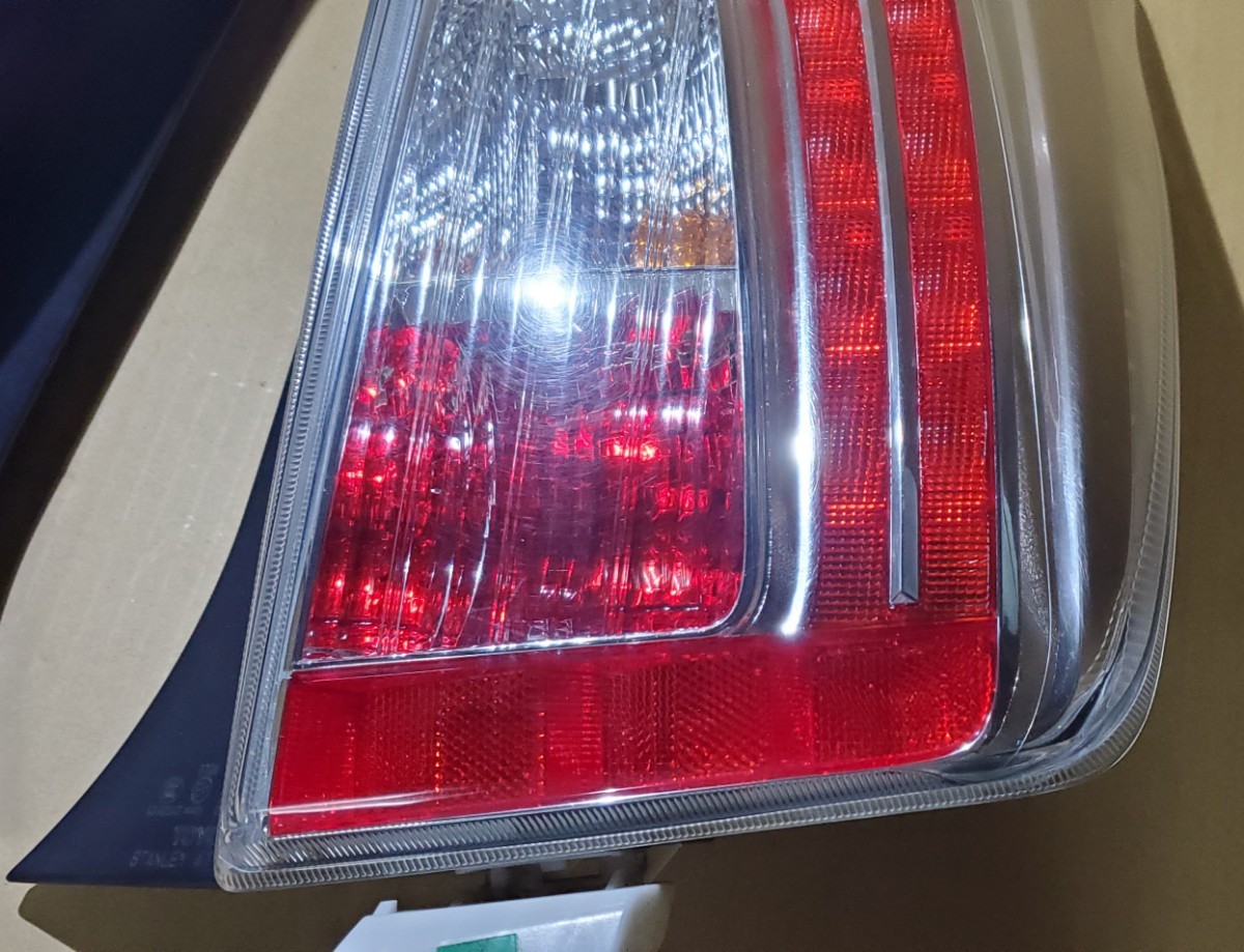 トヨタ プリウス ZVW30 後期 純正 テールランプ 左右セット STANLEY 47