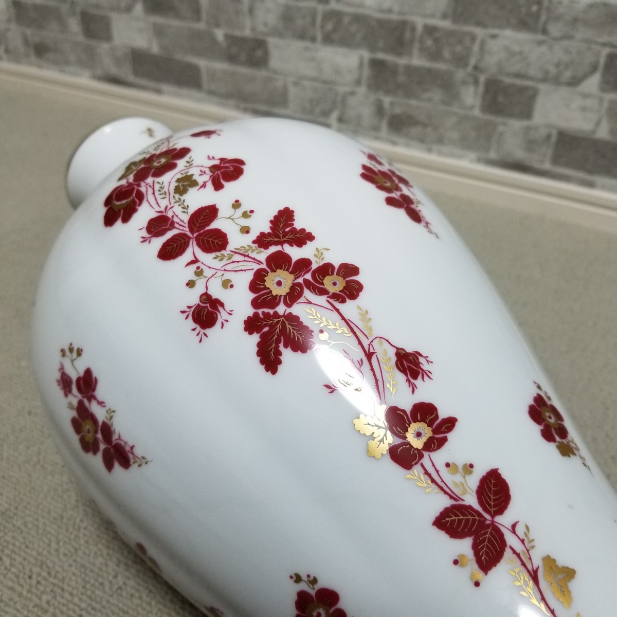 ☆美品☆珍品☆大倉陶園 OKURA 色絵金彩花紋花瓶 花器 花生 花入 高さ