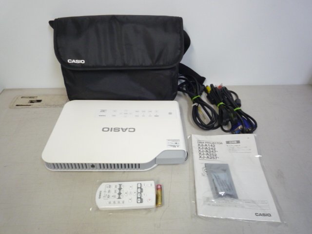 ☆カシオ／CASIO☆HDMI プロジェクター☆XJ-A247☆2500ルーメン☆ライト時間少 80H☆リモコン付☆h05656