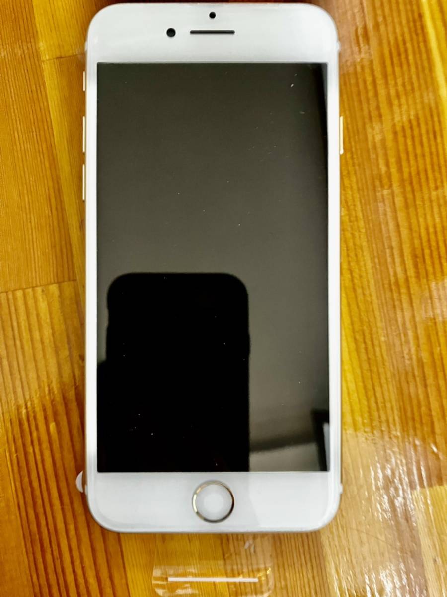 定番人気，得価】 ◎iPhone7 ゴールド 32GB【本体未使用】※SIMロックあり※