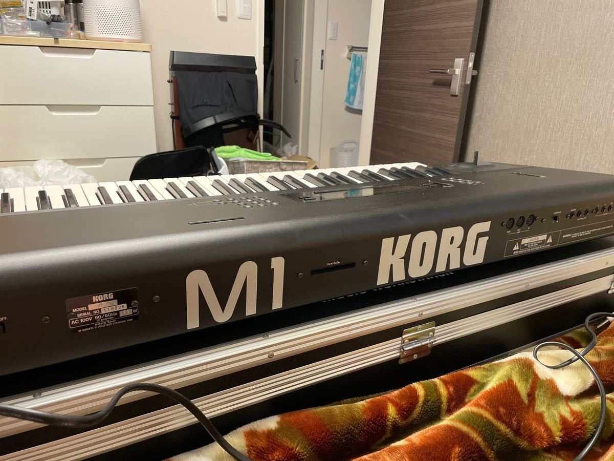 KORG M1 Music Workstation 本体 一部不具合あり期間限定 KORG M1 ほぼ未使用 M1 KORG MUSIC シンセサイザーキーボード 行董KORG