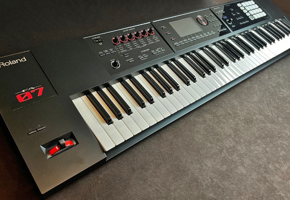【1円】Roland ローランド FA-07 シンセサイザー