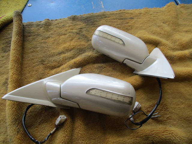 フェアレディＺ　Ｚ３２　ＬＥＤウインカーミラー　純正加工品　パールホワイトＫＨ６　点灯チェック済み　Ｚ３２　ＧＣＺ３２　ＣＺ３２　