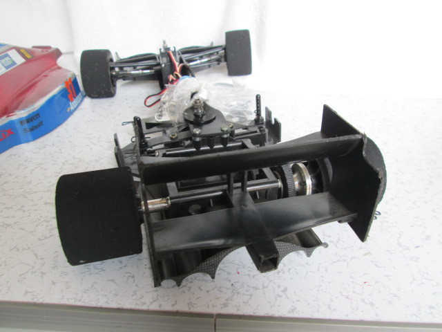 タミヤ F103系 F1系 シャーシ サーボ付き TRFダンパー付 ジャンク部品