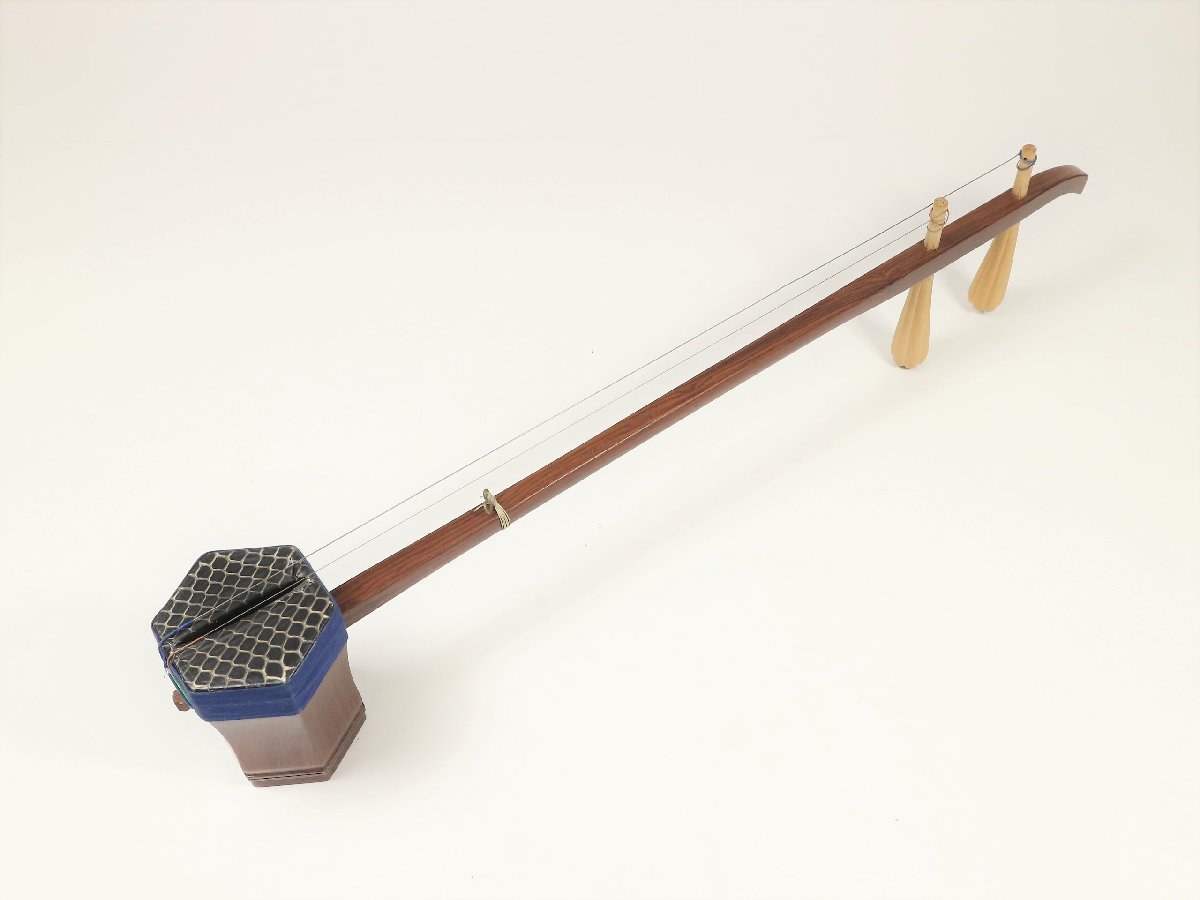 二胡 黒檀 八角 セミハードケース付 弦楽器 伝統楽器 中古 美品