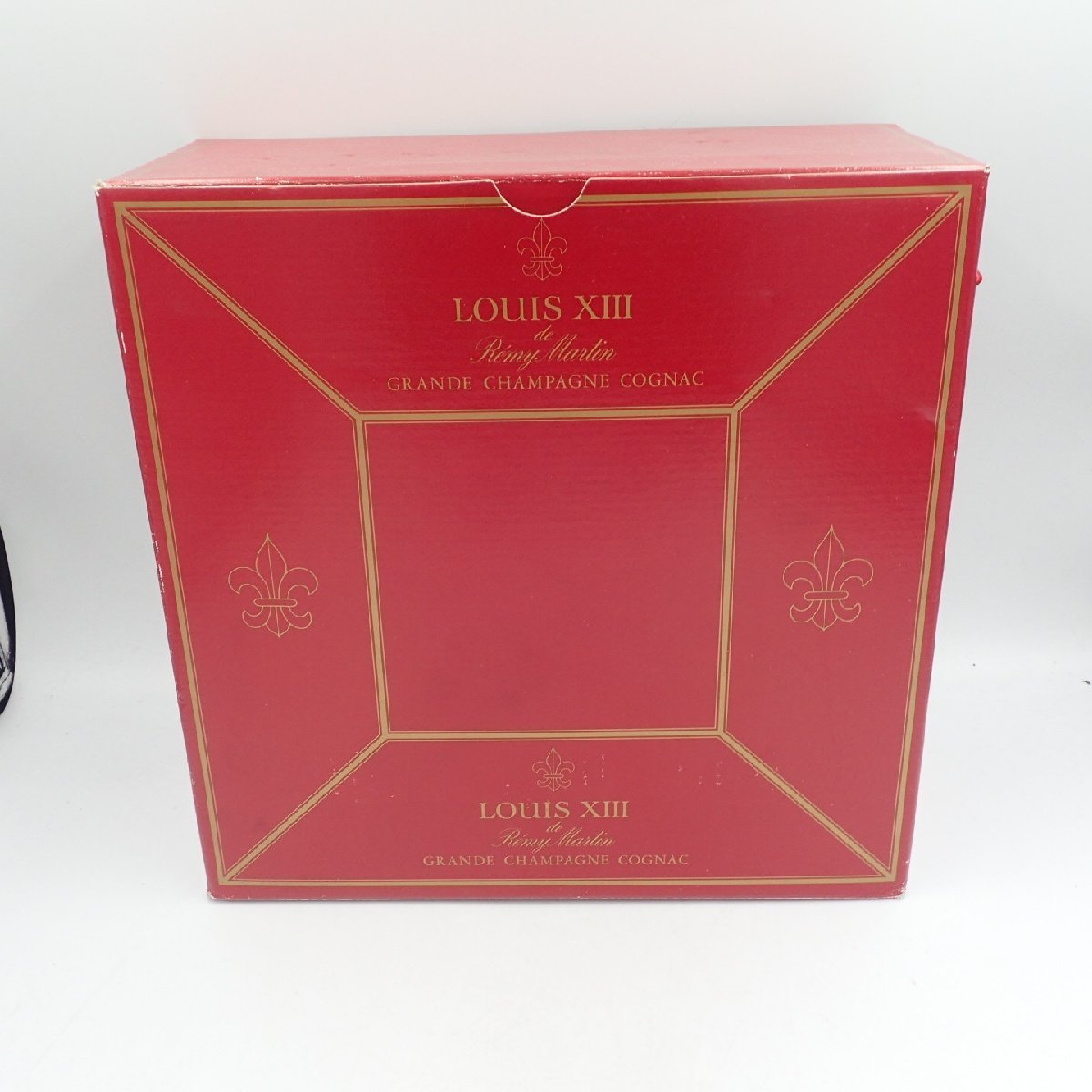 レミーマルタン ルイ13世 レミーマルタン ルイ13世 金キャップ 四角形