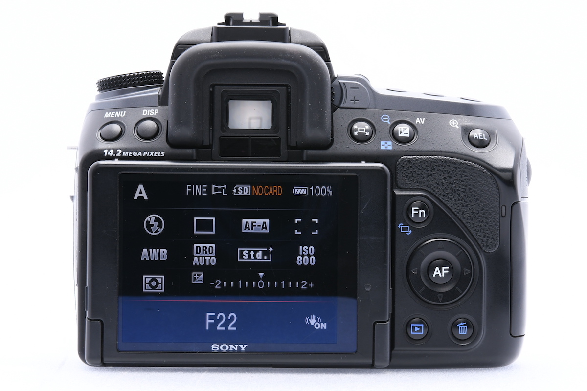SONY α550 + DT 18-55mm F3.5-5.6 SAM ソニー デジタルカメラ 一眼レフ