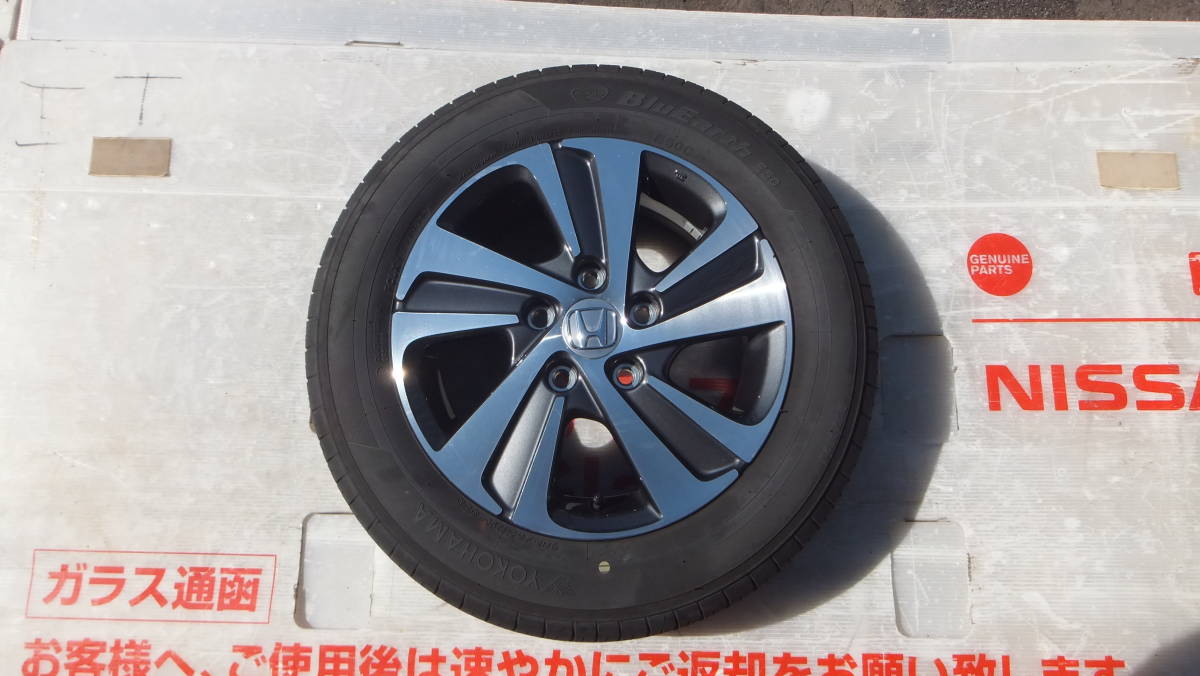 2022年 ヨコハマ ブルーアース E50 185/65R15 新車タイヤ フリード 
