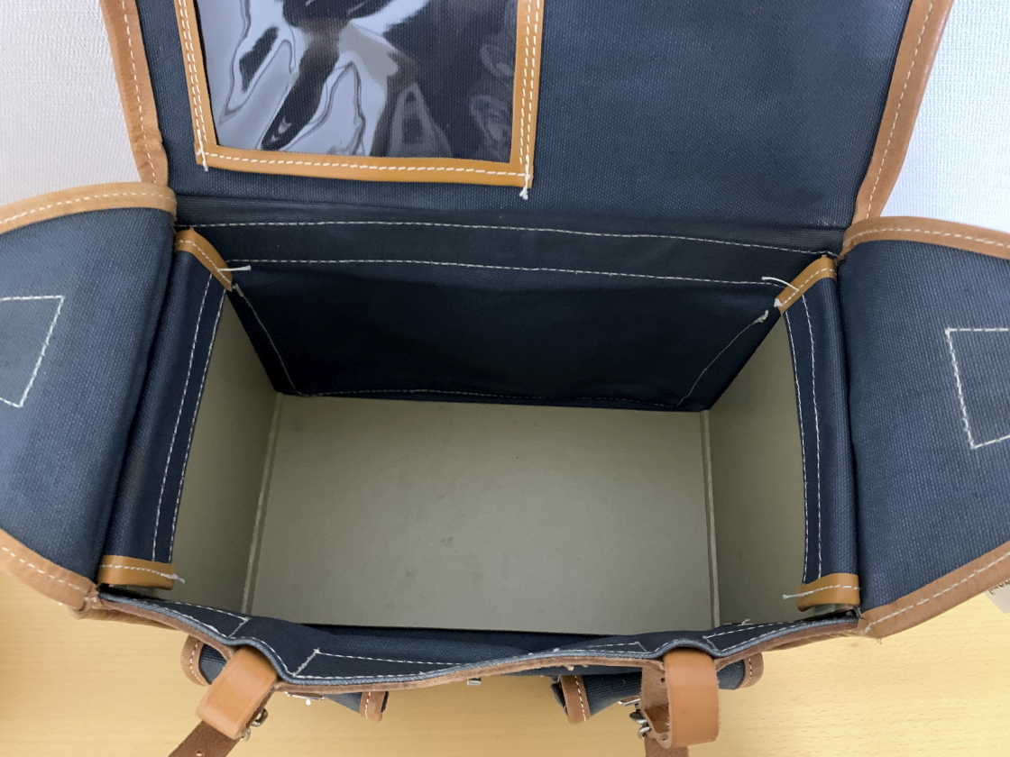 Gilles BERTHOUD ジルベルソー フロントバッグ Gilles Berthoud ジルベルソー フロントバッグ フランス製