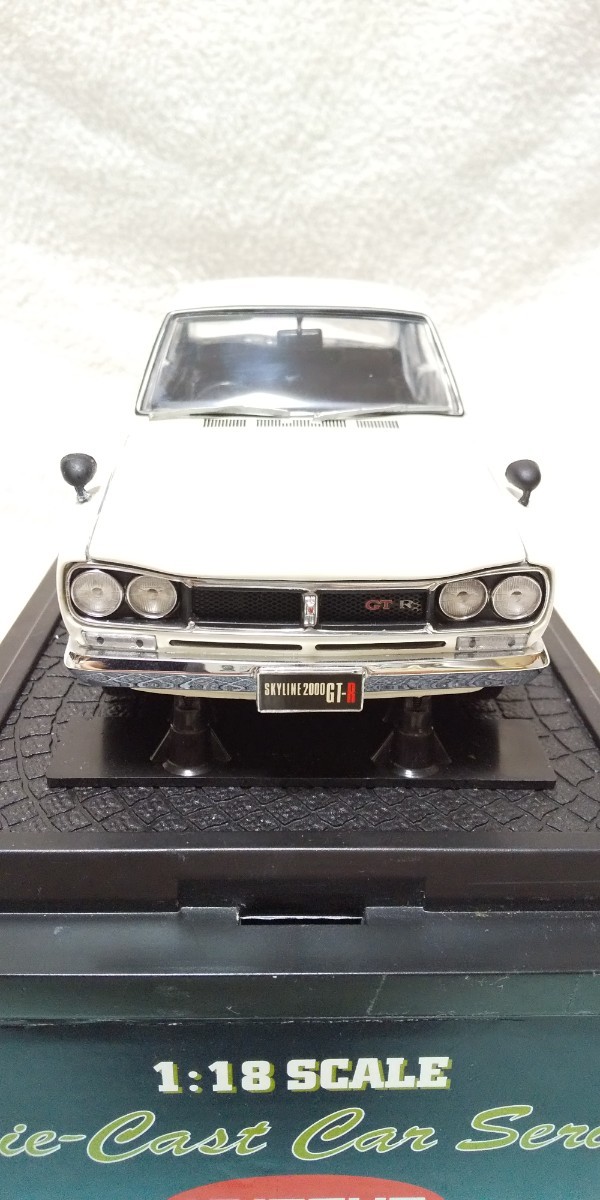  京商製 日産 スカイライン2000 GT-R KPGC10 ハコスカ GT-R ホワイト 昭和の名車 エンジンS20 搭載車 正に 羊の皮を被った狼 超 品(乗用車)｜売買されたオークション情報、yahooの商品情報をアーカイ 乗用車