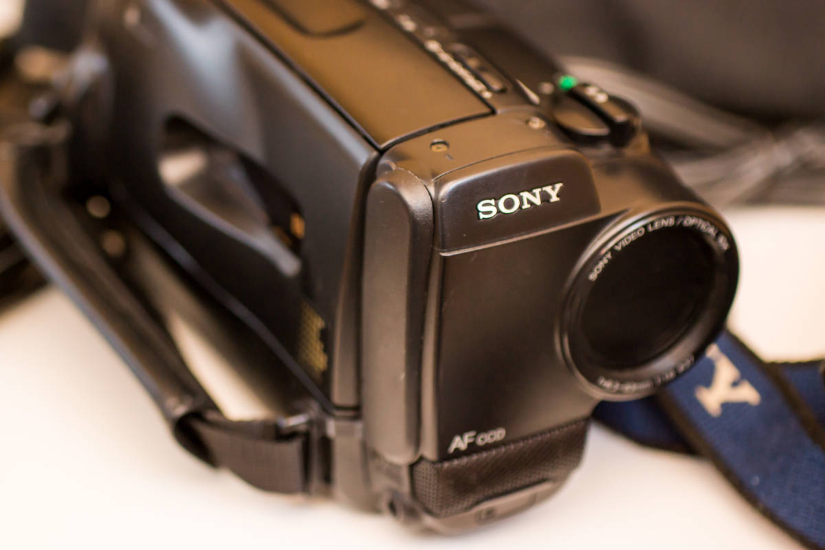 SONY CCD-TR250 Video8 ハンディカム・動作確認済み SONY Video8 CCD