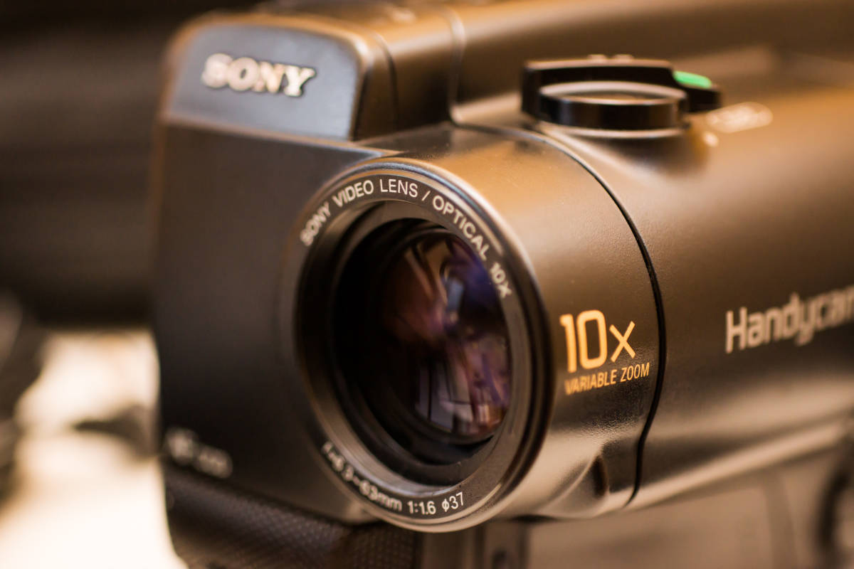 SONY CCD-TR250 Video8 ハンディカム・動作確認済み SONY Video8 CCD