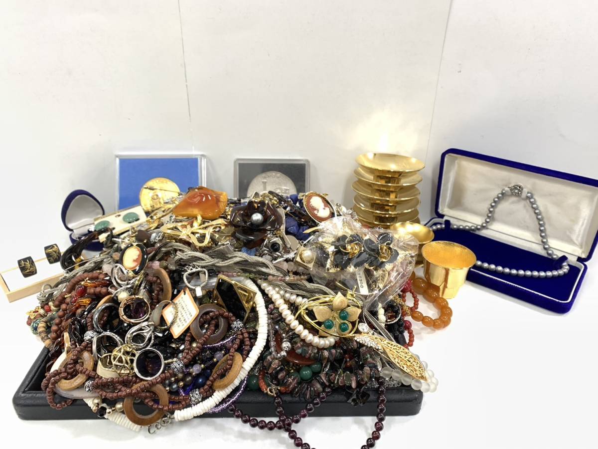 N*O様 遺品整理 大量 アクセサリー まとめ アクセサリー ネックレス 