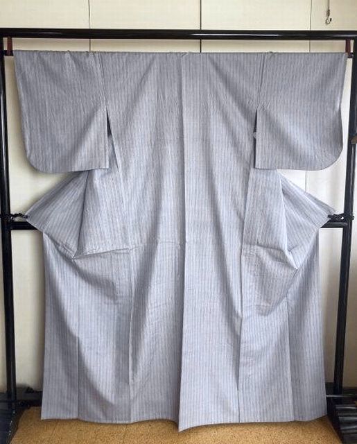 平和屋-こころ店□本場大島紬 白大島 9マルキ 枝花文 着丈166cm 裄丈