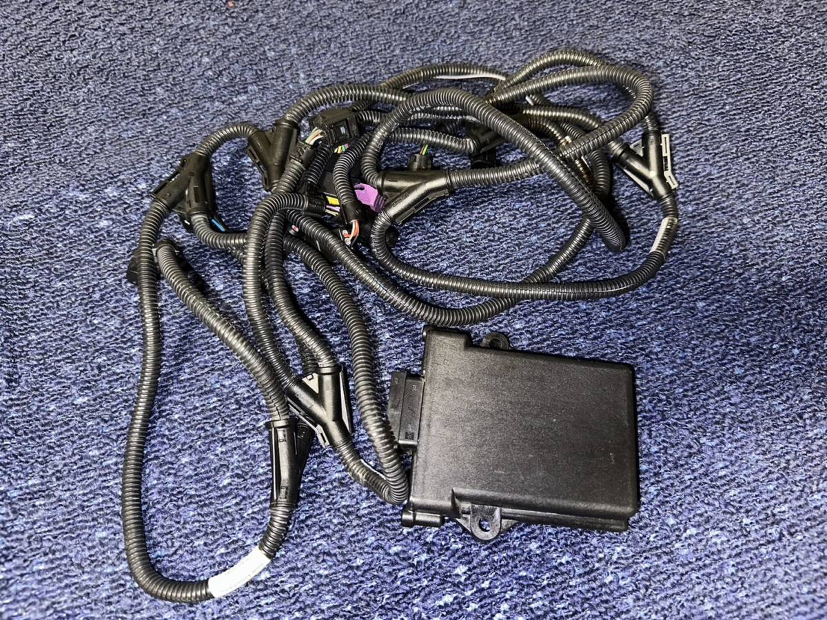 ◇◇KELLENERSケレナーズ サブコン BMW用 111064-CR-AVR4 中古品 F30 