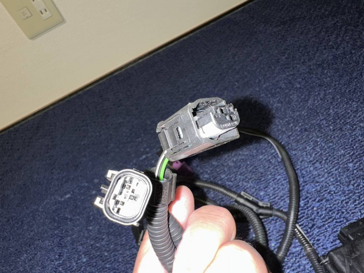 ◇◇KELLENERSケレナーズ サブコン BMW用 111064-CR-AVR4 中古品 F30 
