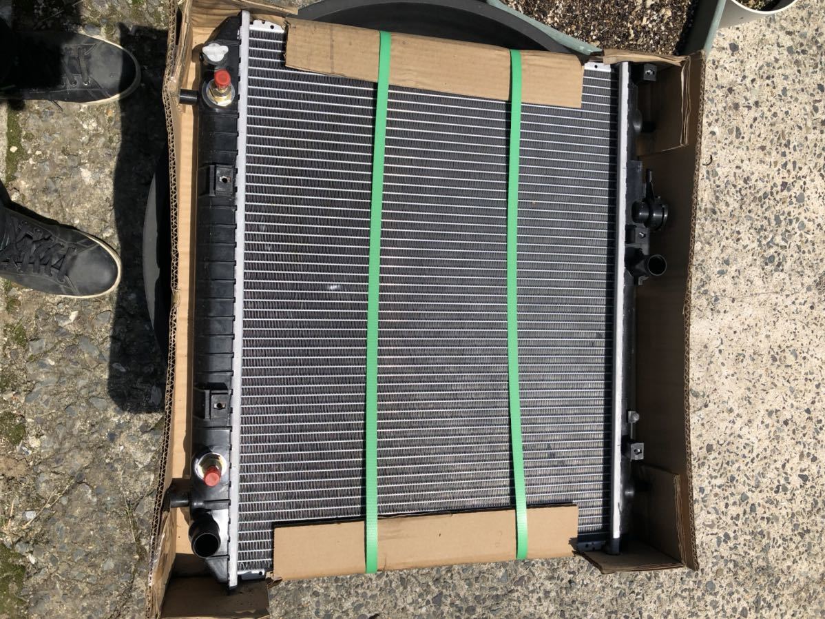 テリオスキッド　ラジエター　未使用品