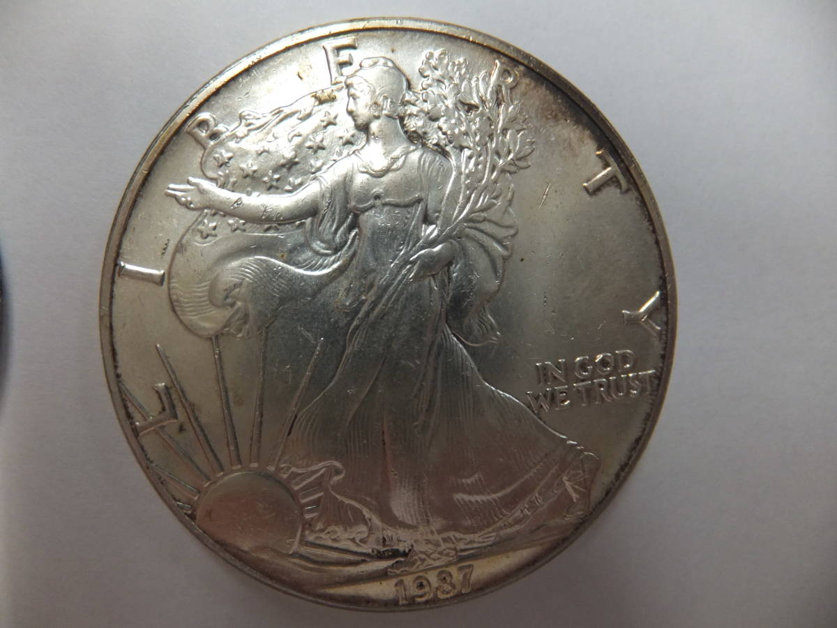 古銭 外国銭 リバティー コイン IN GOD WE TRUST 1987年 アメリカ LIBERTY FINE SILVER 銀貨 シルバー  2枚セット 62.6g 1円開始(北アメリカ)｜売買されたオークション情報、Yahoo!オークション(旧ヤフオク!) の商品情報をアーカイブ公開 -  オークファン（aucfan.com）