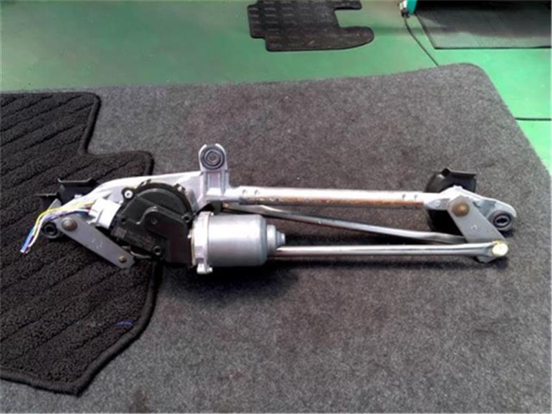 スズキ 純正 ソリオ 《 MA15S 》 フロントワイパーモーター P70300-23005606