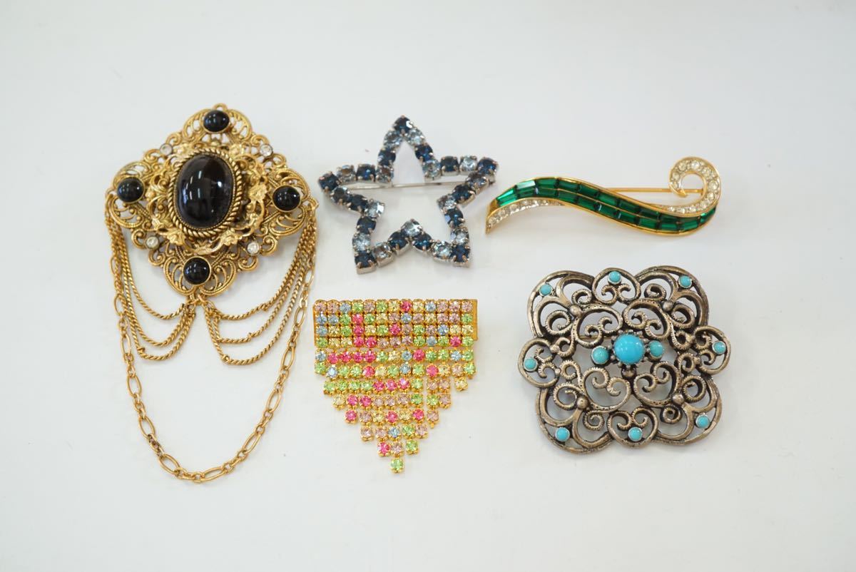 【品質保証，大人気】 B355 海外製 ラインストーンなど ゴージャス ヴィンテージ ブローチ 5点 アクセサリー アンティーク 大量 まとめて おまとめ まとめ売り(その他)｜売買されたオークション情報、yahooの商品情 その他
