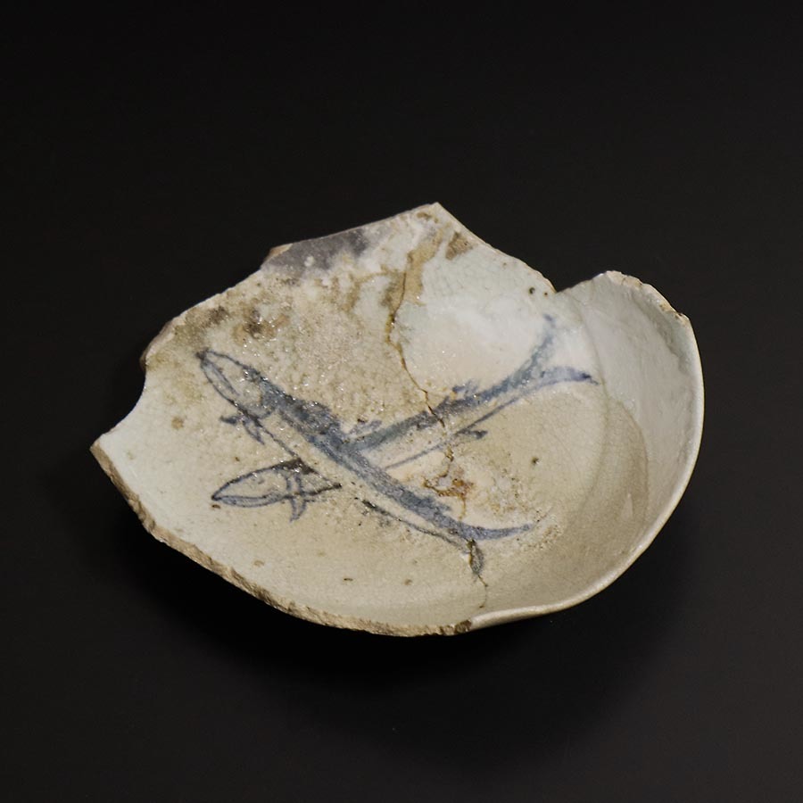 研修中初期伊万里吹墨千鳥皿陶片 天狗谷窯 研修中初期伊万里