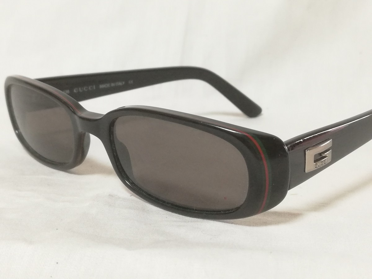 グッチ GUCCI シェリーライン Gロゴ サングラス GG2452 ブラック