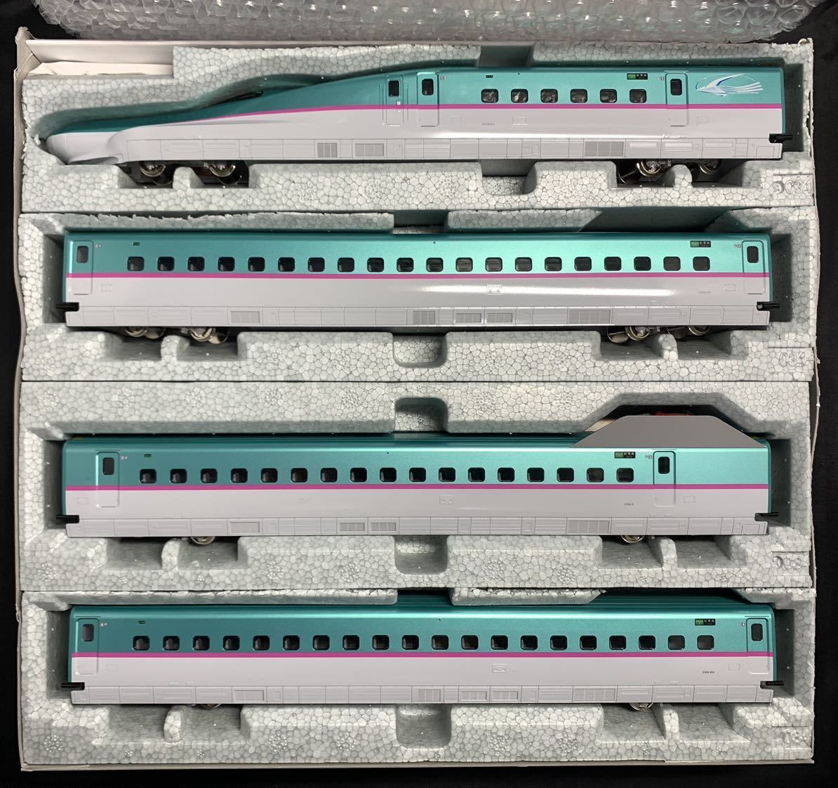 KATO E5系 | 新幹線 はやぶさ HOゲージ 0 4両セット 3-516 鉄道模型