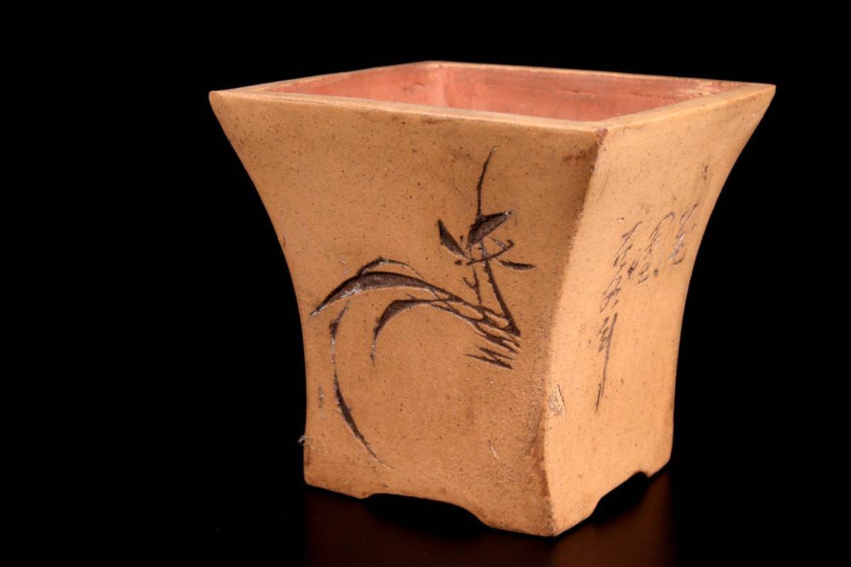 ◇錵◇ 中国美術 朱泥四角梅彫刻鉢 8.5cm 唐物骨董 [