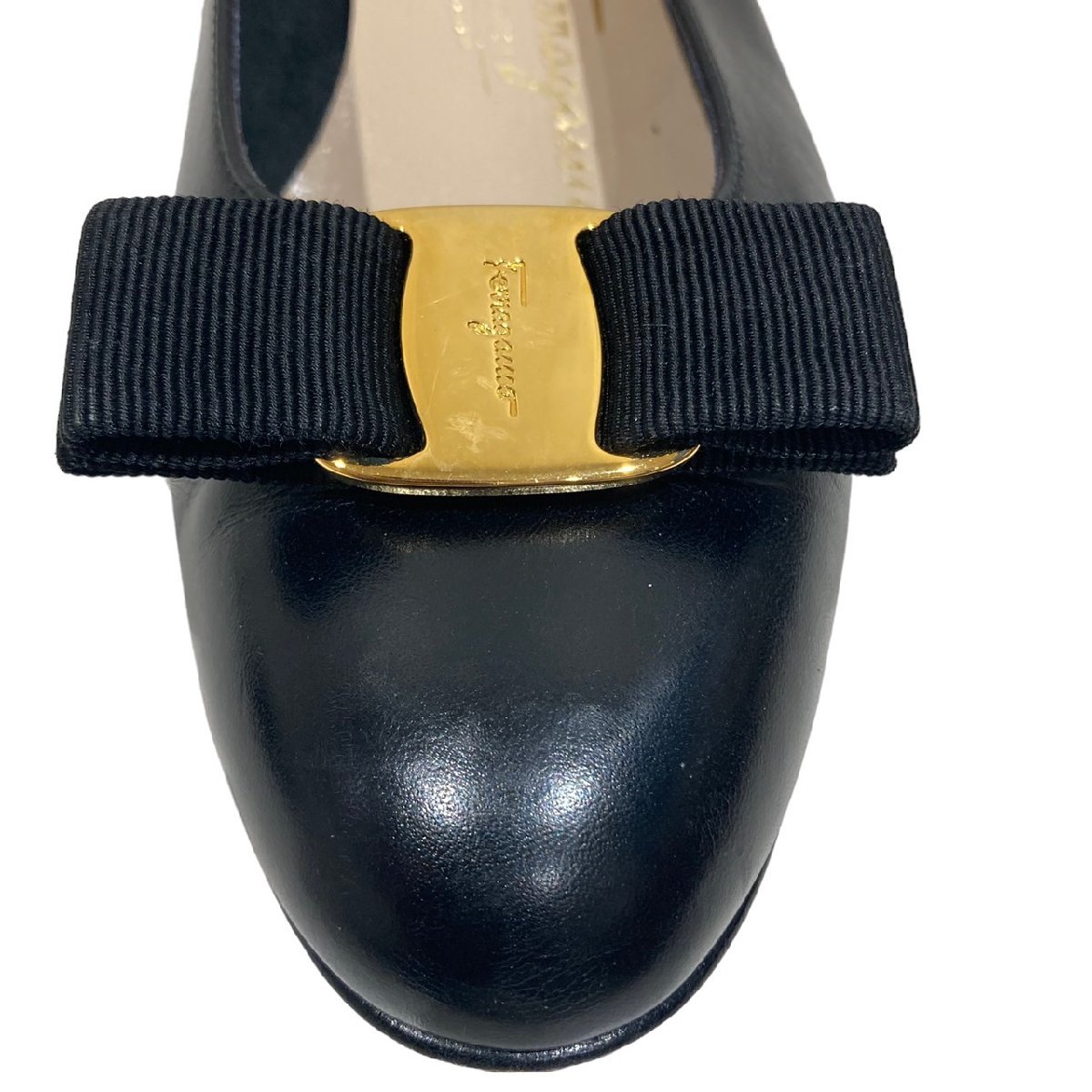Salvatore Ferragamo フェラガモ ヴァラリボン パンプス DG04368 6 1/2 
