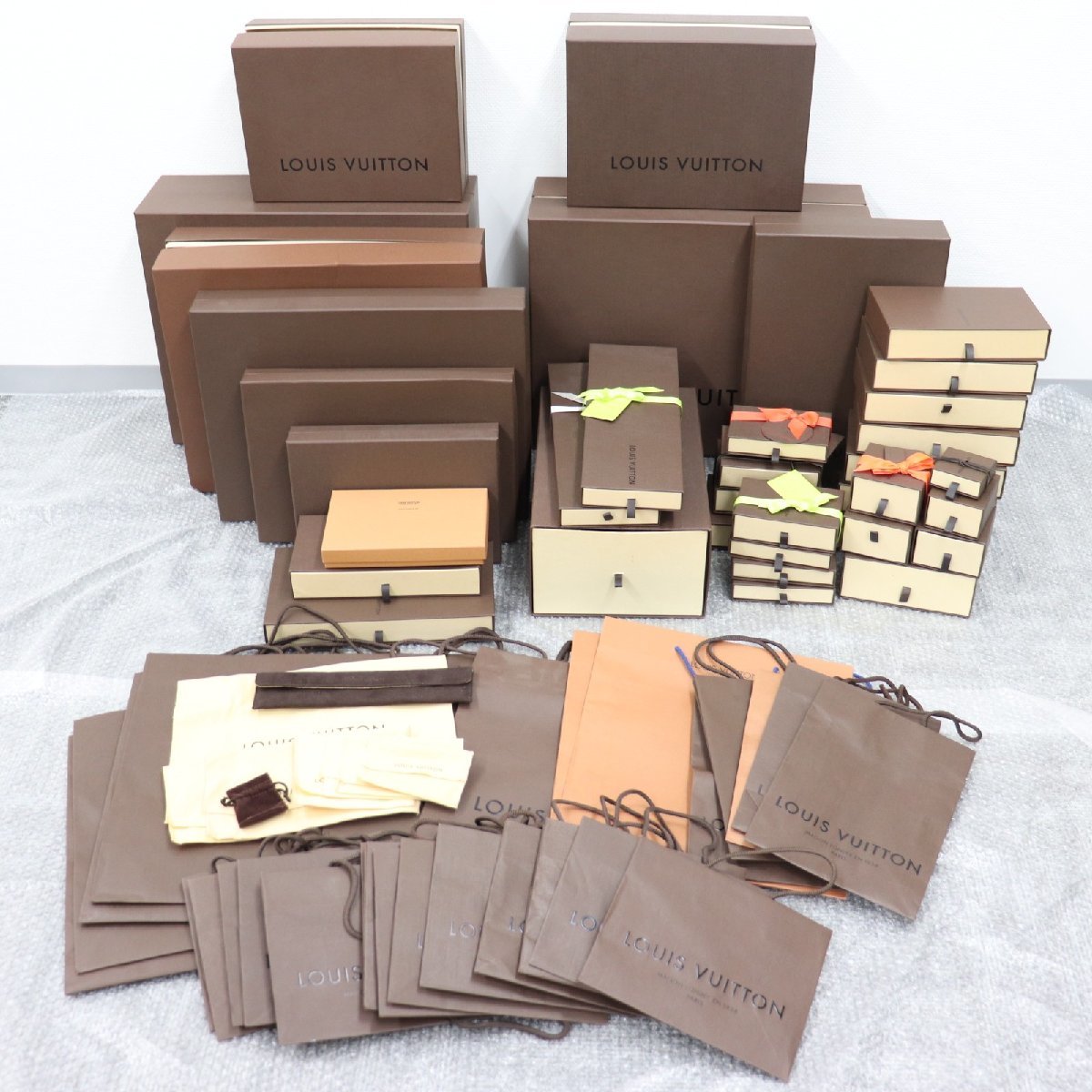 ITS968CB1Q3F 即決 本物 LOUIS VUITTON ルイヴィトン BOX ショッパー 純正 紙袋 ブラウン 時計ケース 紙袋 29枚 箱 34個 保存袋10枚