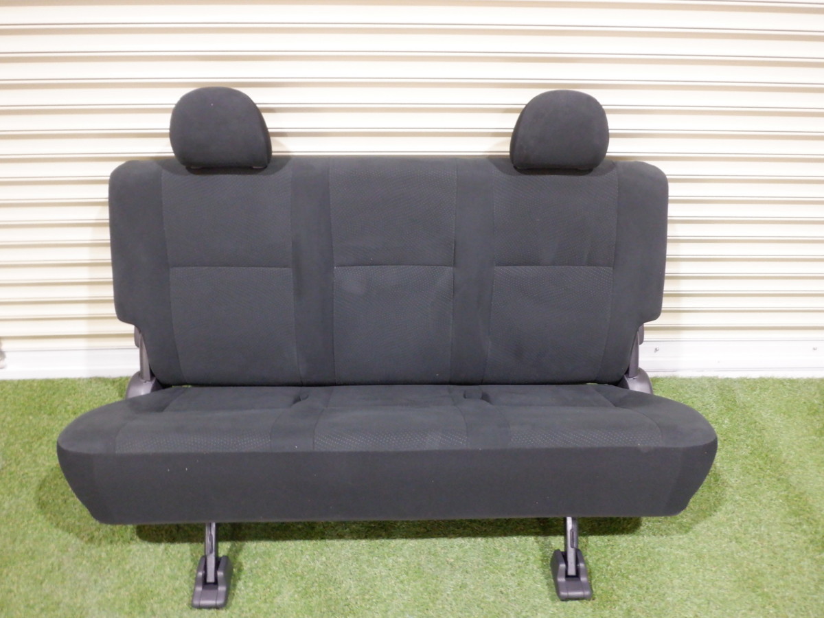 新車外し トヨタ純正 200 ハイエース GL スーパーGL ブラック 4型 5型 6型 7型 後期 リアシート 17個セット