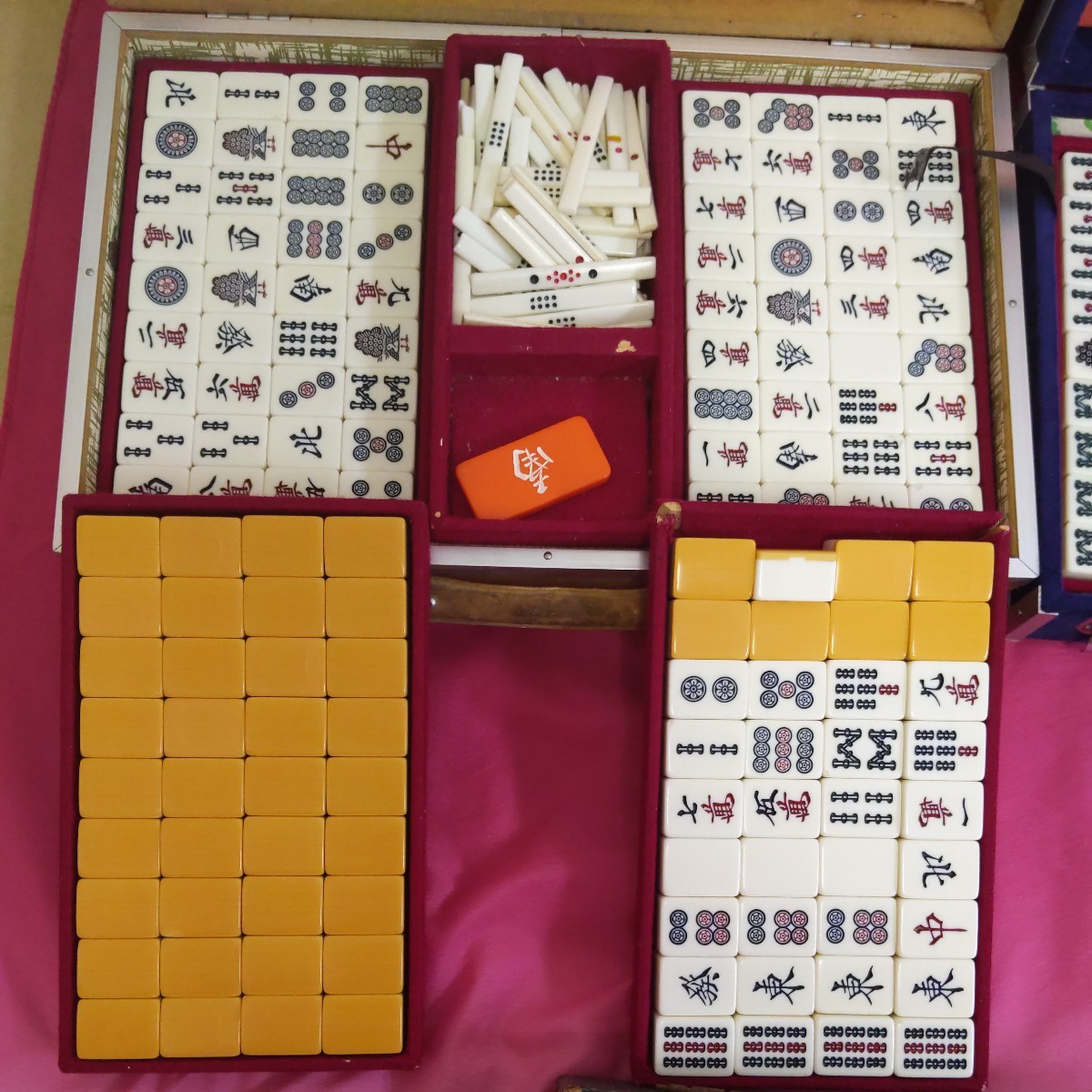 ◎【 麻雀牌 まとめ売り 】 昭和レトロ ボードゲーム 背 マージャン 