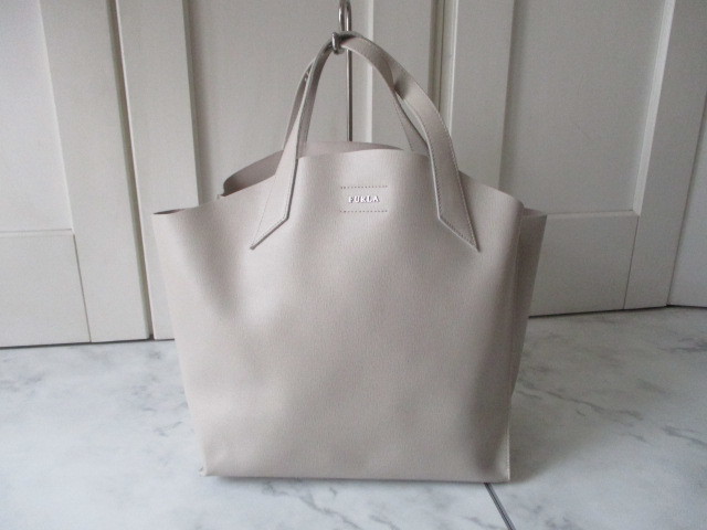 フルラ FURLA トートバッグ レザー グレージュ - Furla ハンドバッグ