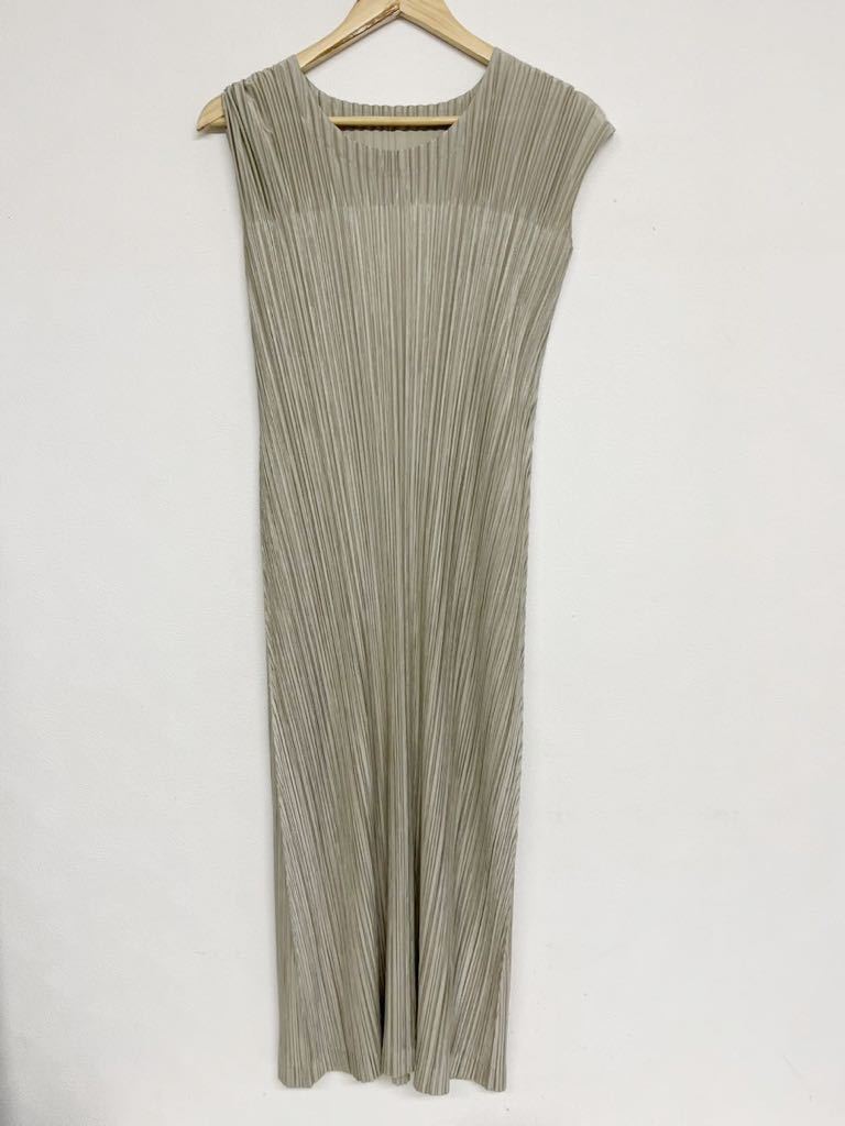 PLEATS PLEASE ISSEY pleats please □新品同様 新品同様 PLEATS
