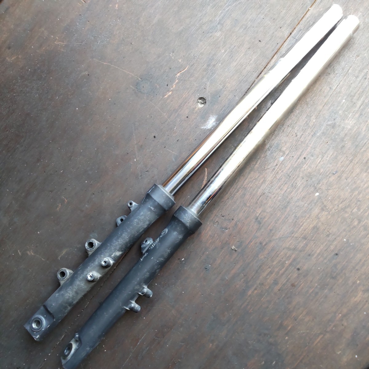 ヤマハＴＺＲ５０用フロントフォーク　４ＥＵ用